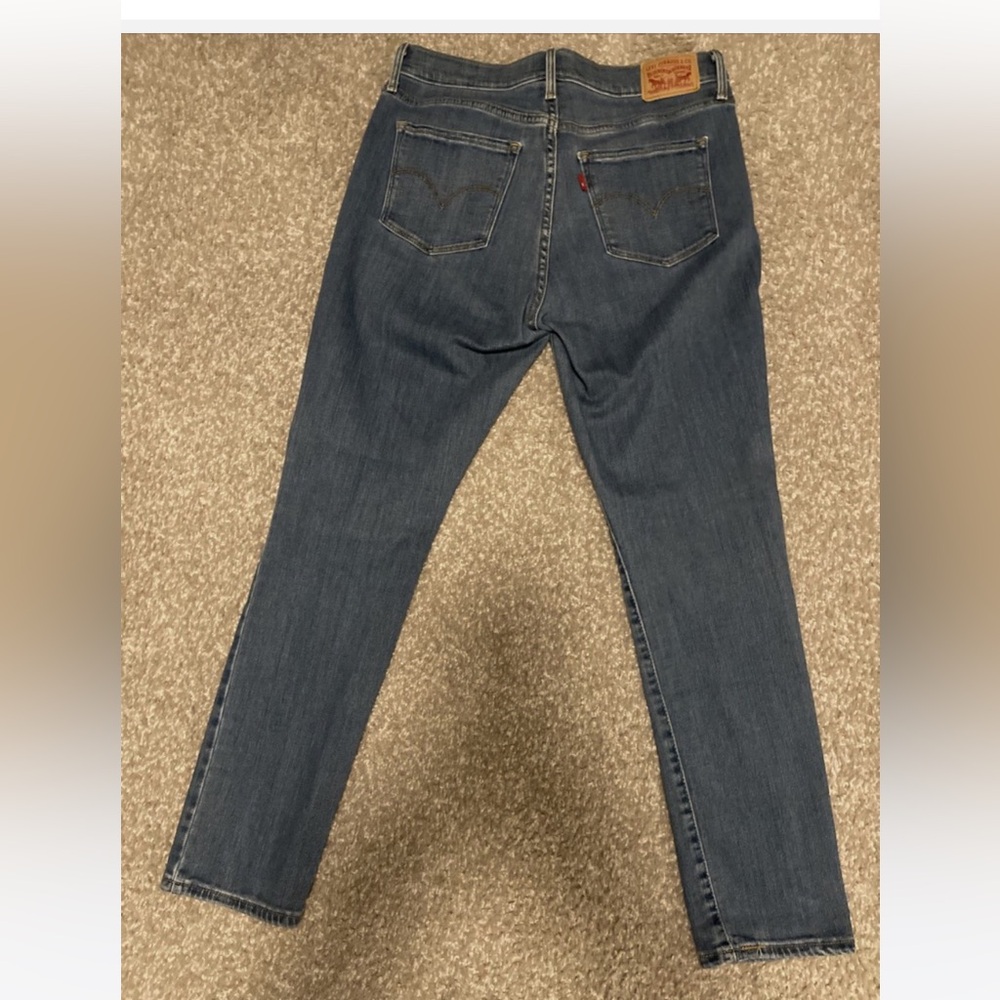 Levis 311 shaping skinny size 30, mid rise